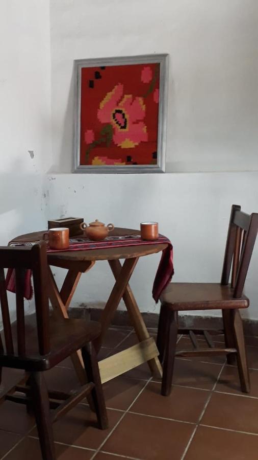 Casa De La Flia. Sanchez Bed & Breakfast Humahuaca Luaran gambar